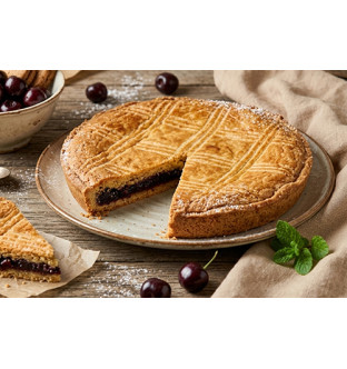 Gâteau fourré à la cerise noire