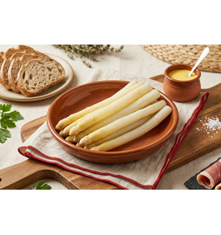 Asperges Blanches récoltées dans les Landes