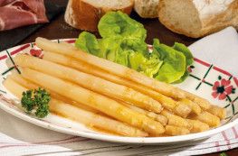 Asperges Blanches récoltées dans les Landes